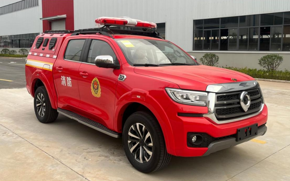 楚胜牌 CSC5030TXFQC10/CC6 型器材消防车