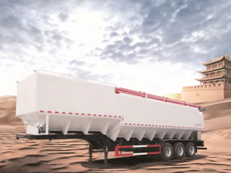 散装饲料运输车